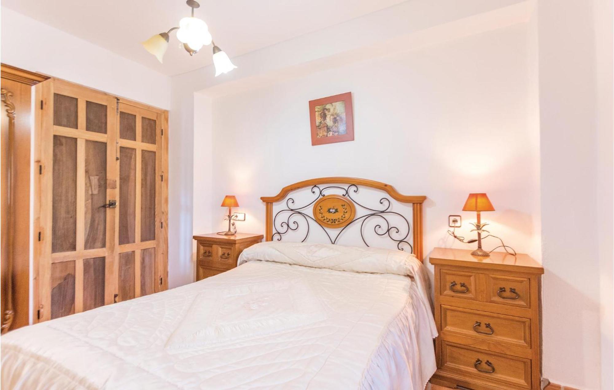 8 Bedroom Lovely Home In Iznájar المظهر الخارجي الصورة