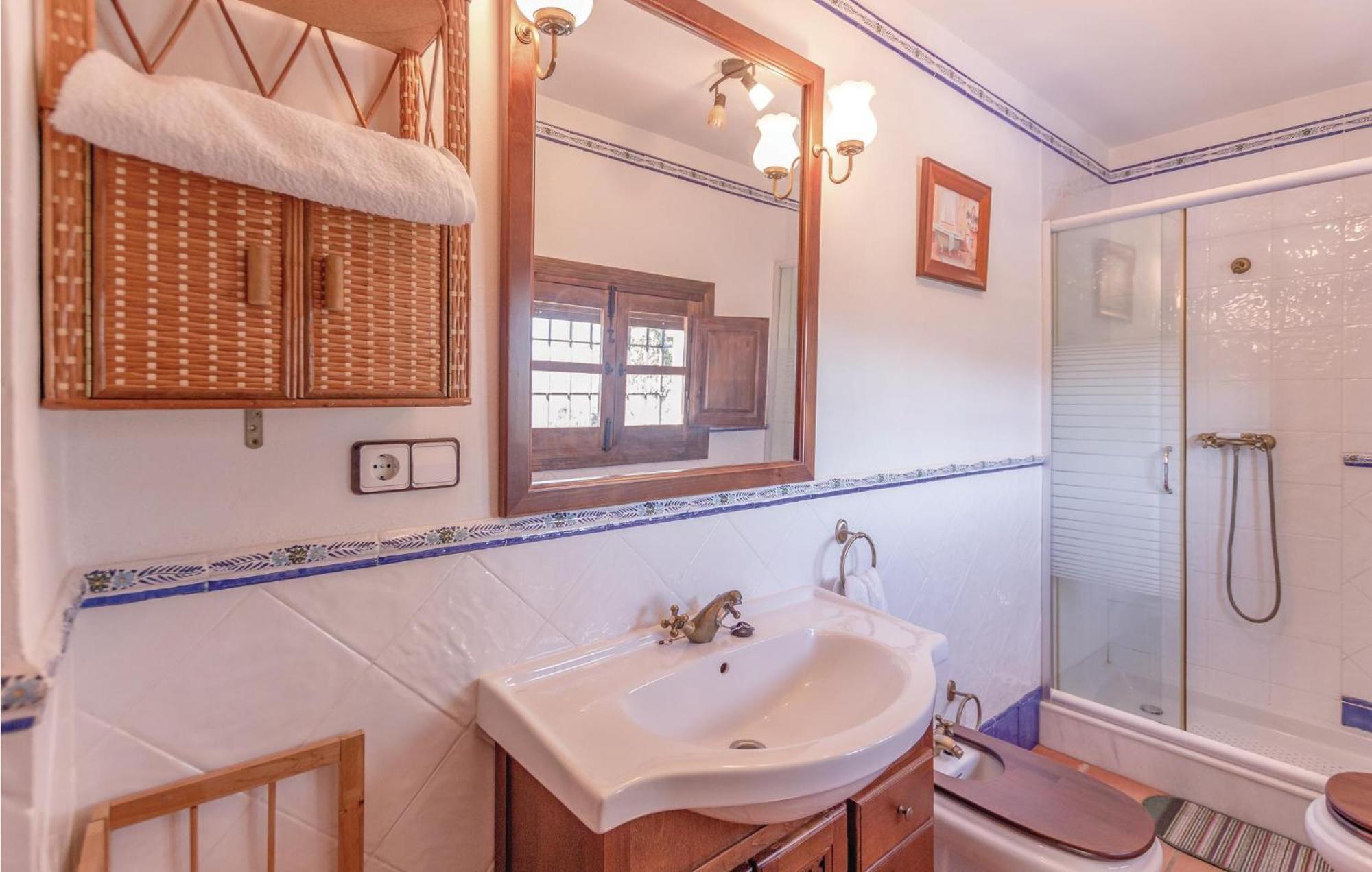 8 Bedroom Lovely Home In Iznájar المظهر الخارجي الصورة
