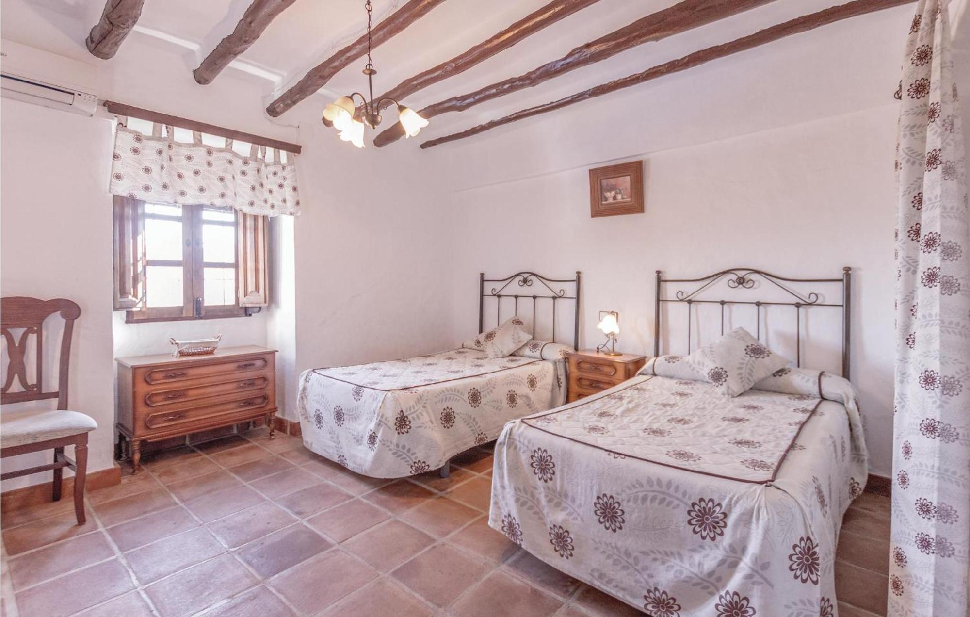 8 Bedroom Lovely Home In Iznájar المظهر الخارجي الصورة