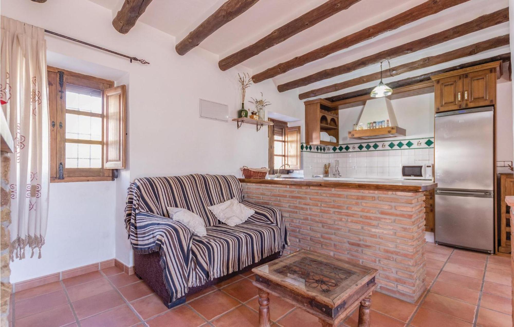 8 Bedroom Lovely Home In Iznájar المظهر الخارجي الصورة